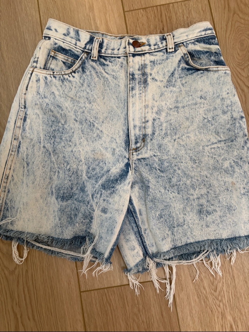 High-Rise Acid Wash Denim Shorts - Light Blue